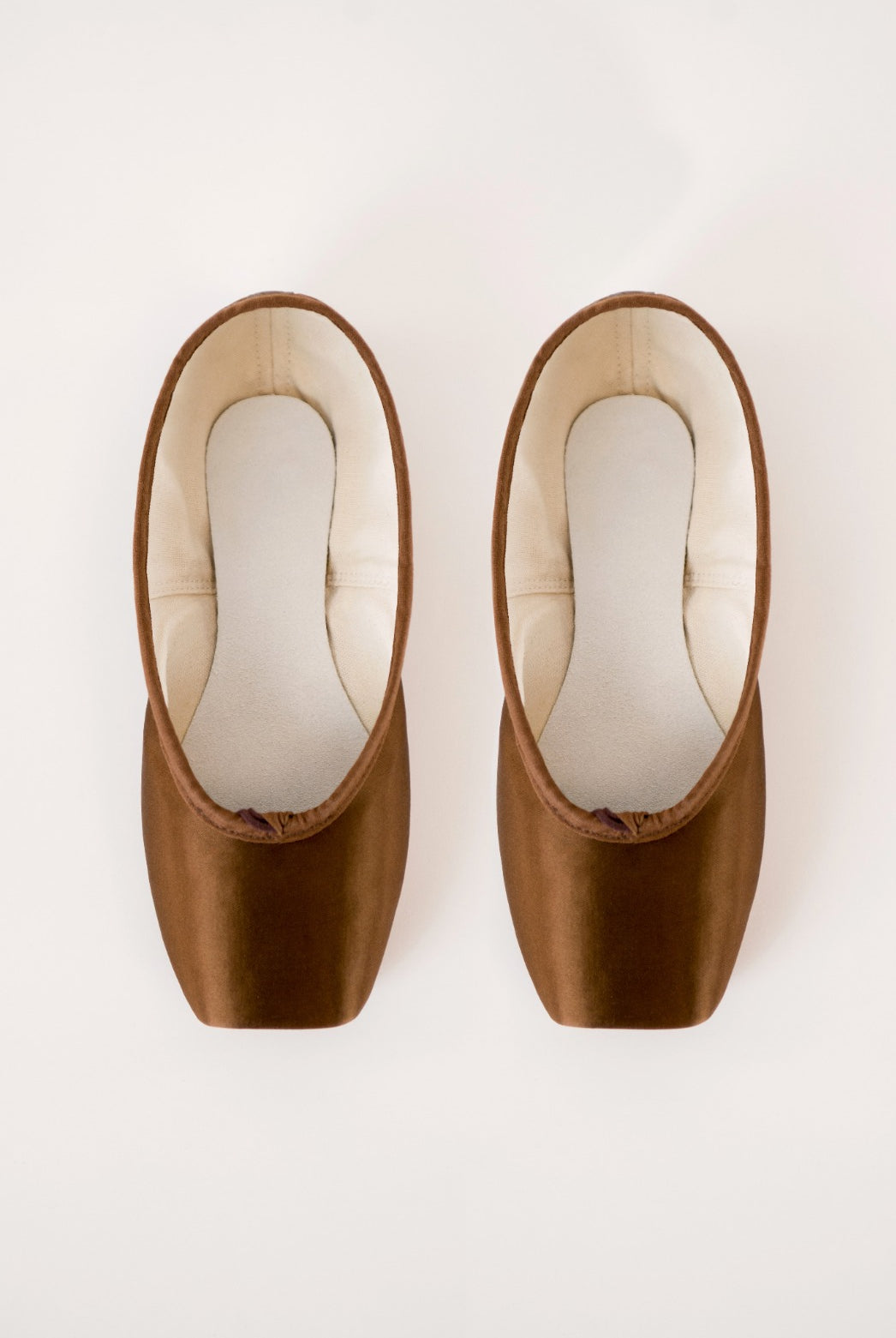 Suffolk Spotlight Pointe Shoe Standard Shank Brown Satin Professional Pointe Shoe