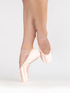 Stratford pointe shoe in pink